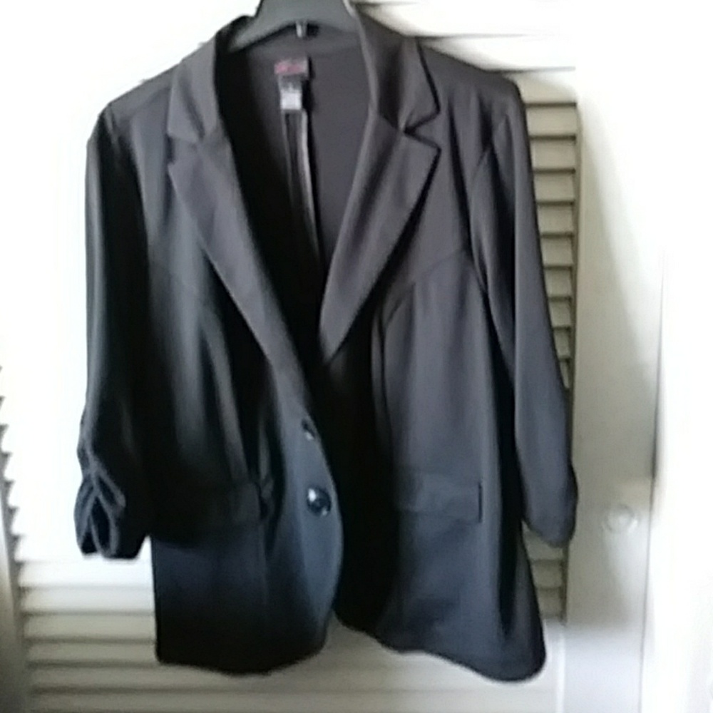 Woman 3/4 Sleeve Jacket